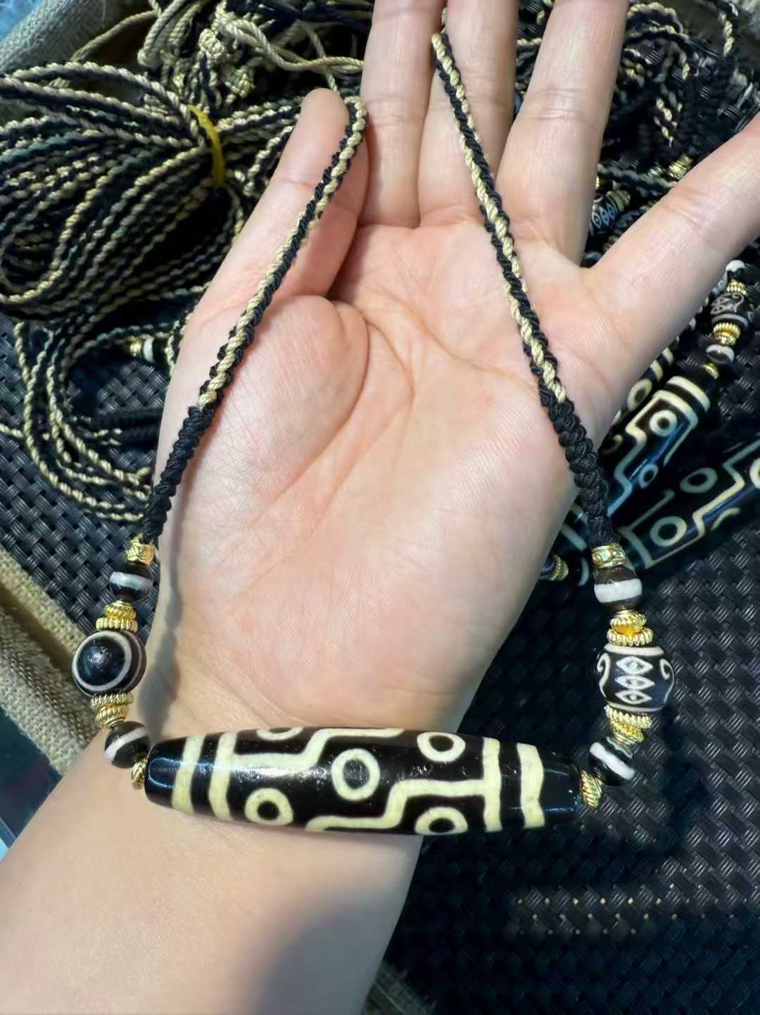 Collier Dragon invisible pour  - Ethnic Fashion Design avis et prix